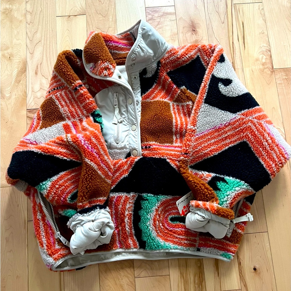 BNWT Free People Hit The Slopes pullover